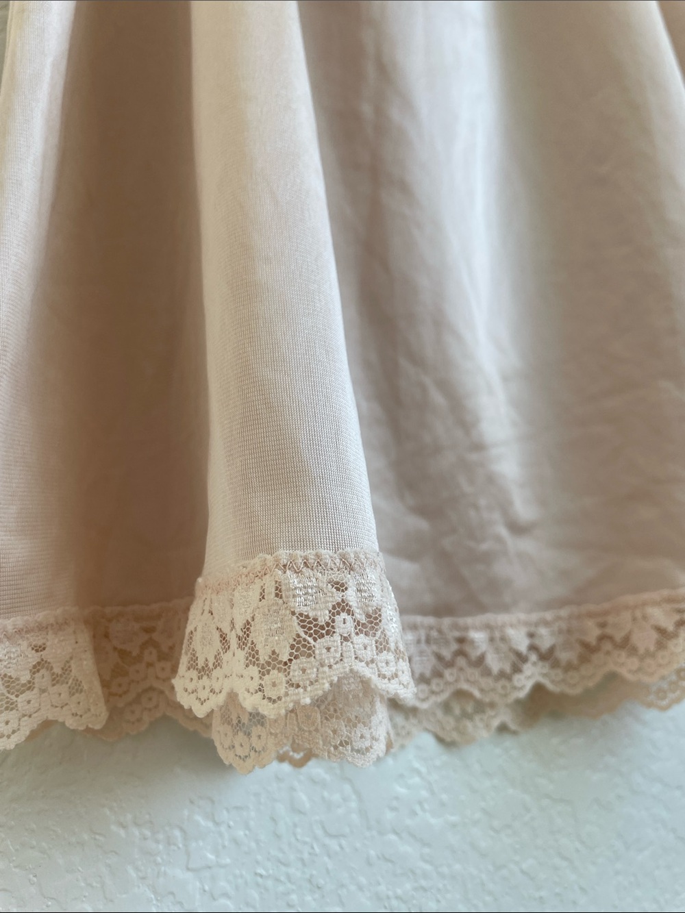 Ladies Lace-Hem Half Slip Skirt in Blush | No Tags - Picture 5 of 10